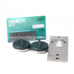 2 llaves y tarjeta de seguridad con placa de acero